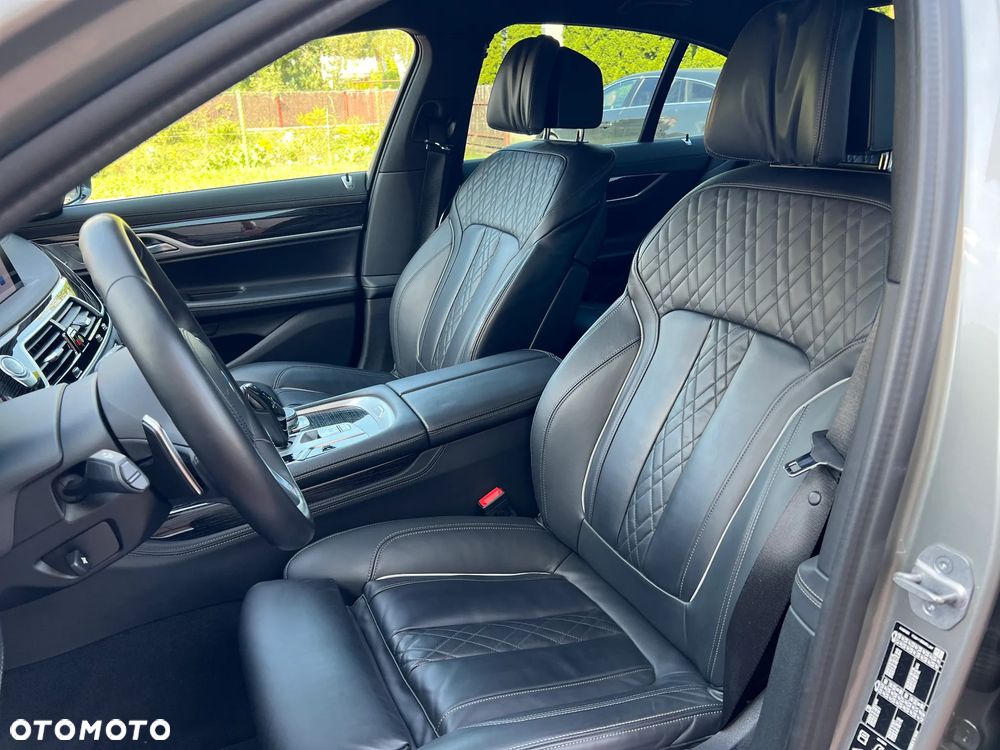 BMW Seria 7 740d xDrive mHEV sport - 9