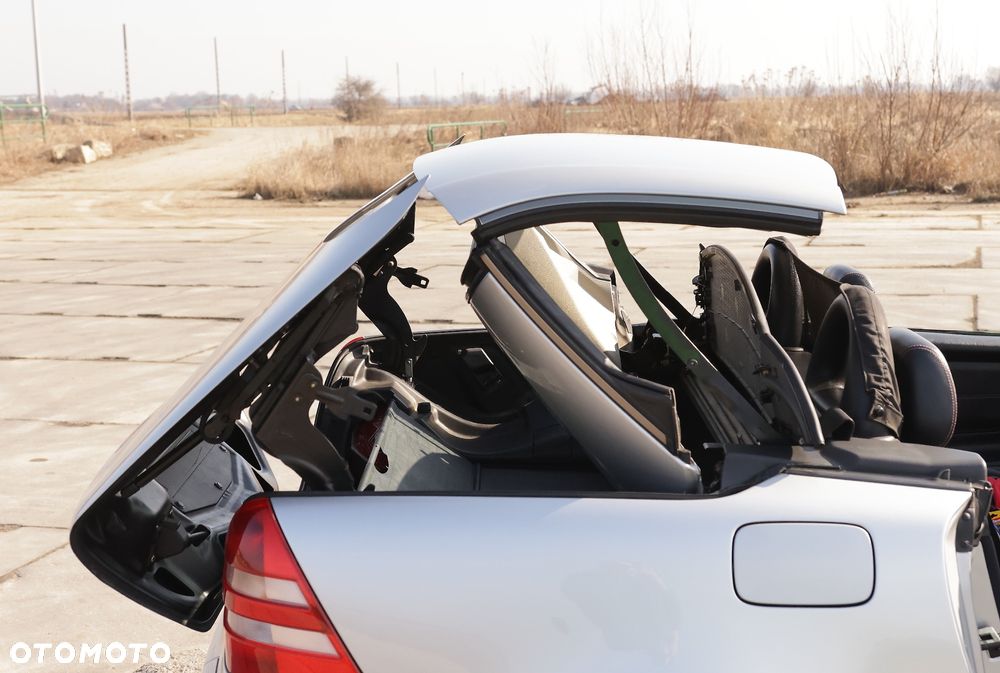 Mercedes-Benz SLK - 25