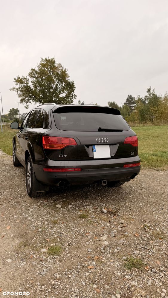 Audi Q7 2008 photo 5