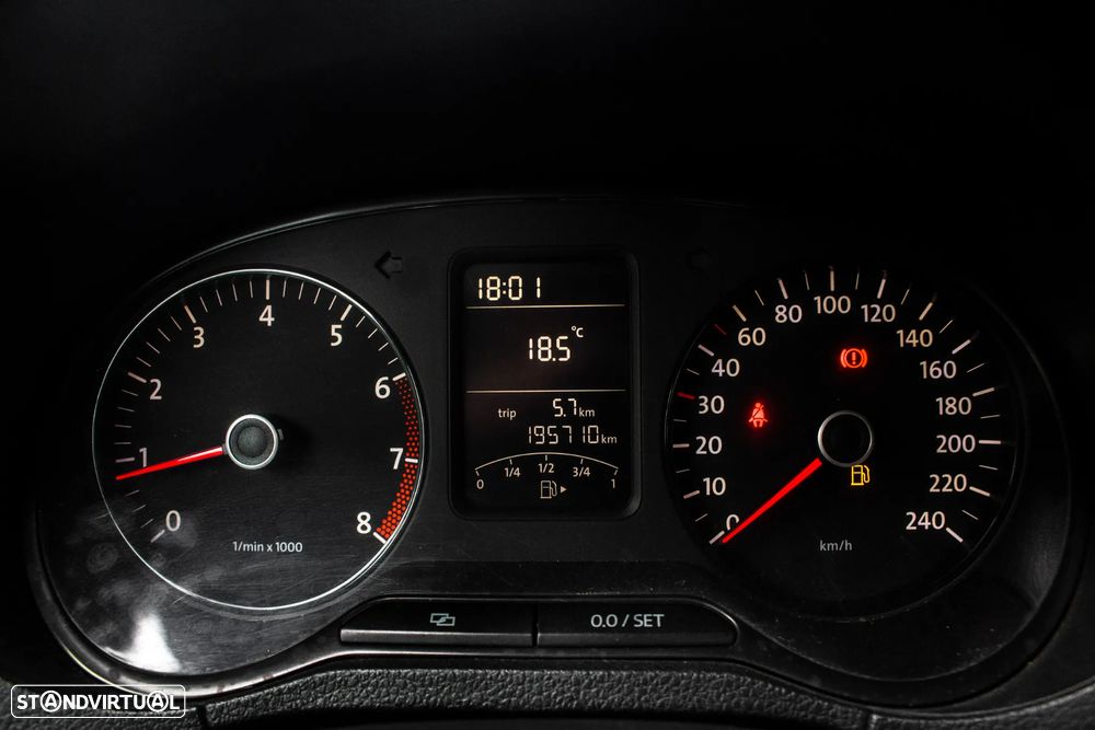 VW Polo 1.2 Confortline - 13