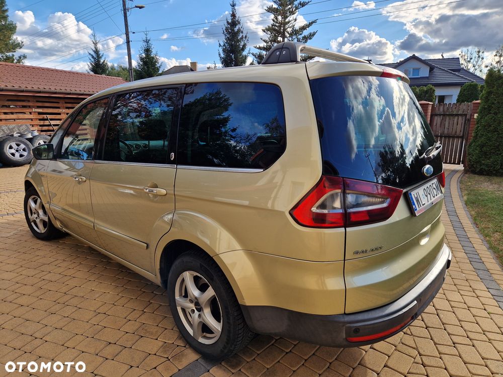 Ford Galaxy - 2