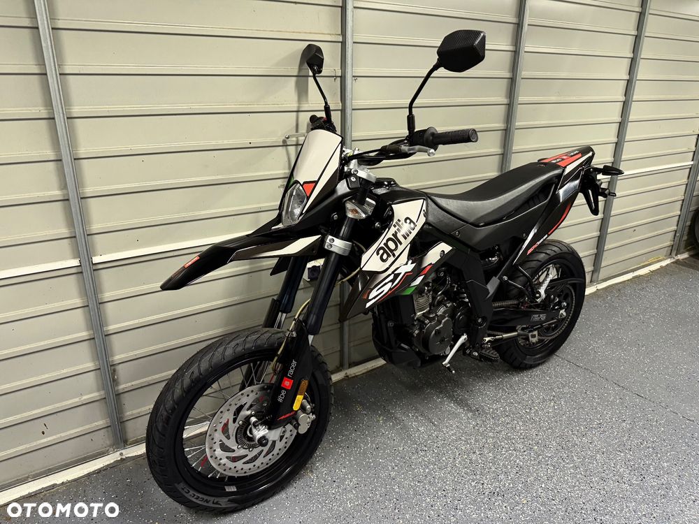Aprilia SX - 9