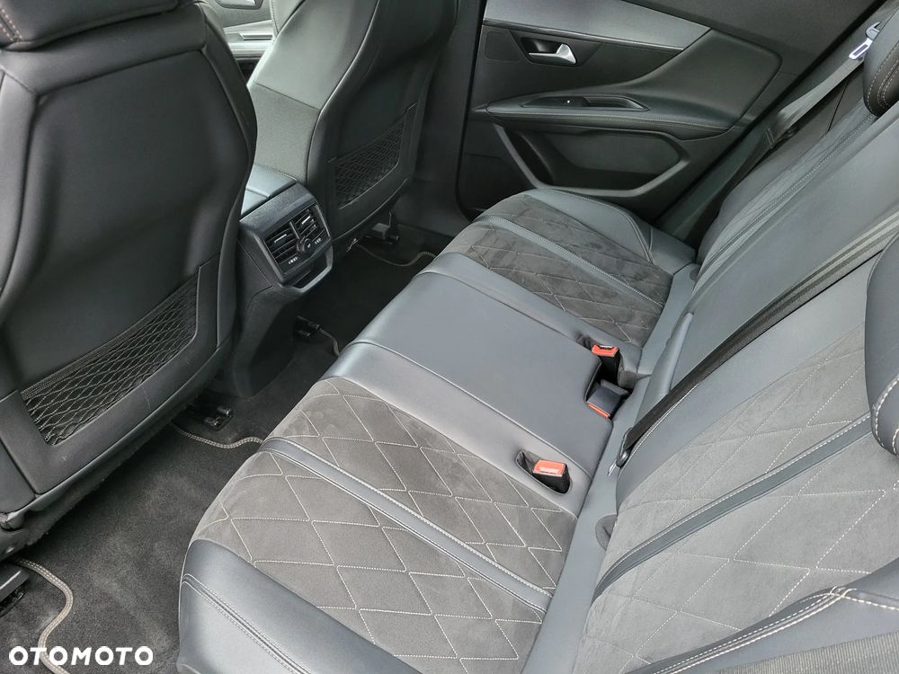 Peugeot 3008 BlueHDi 180 Stop & Start EAT8 GT - 8