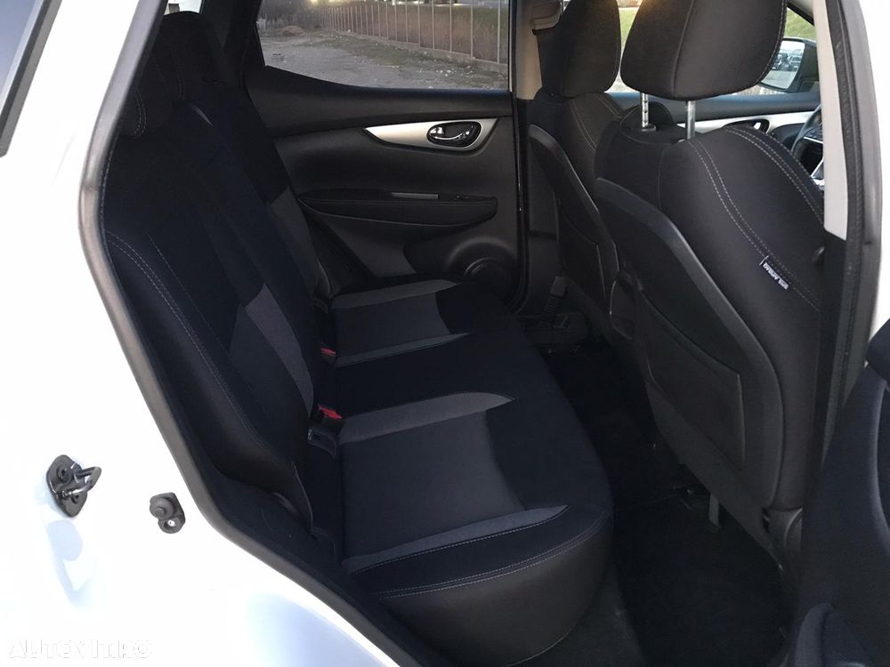 Nissan Qashqai 1.6 DCI DPF Start/Stop tekna - 17