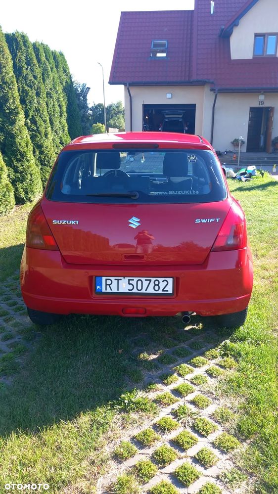 Suzuki Swift 1.3 DDiS 16v GLX - 5