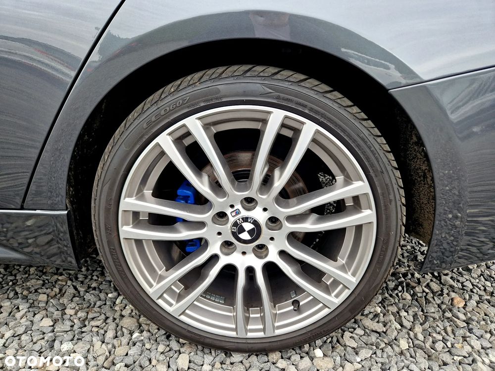 BMW Seria 3 318d M Sport - 27