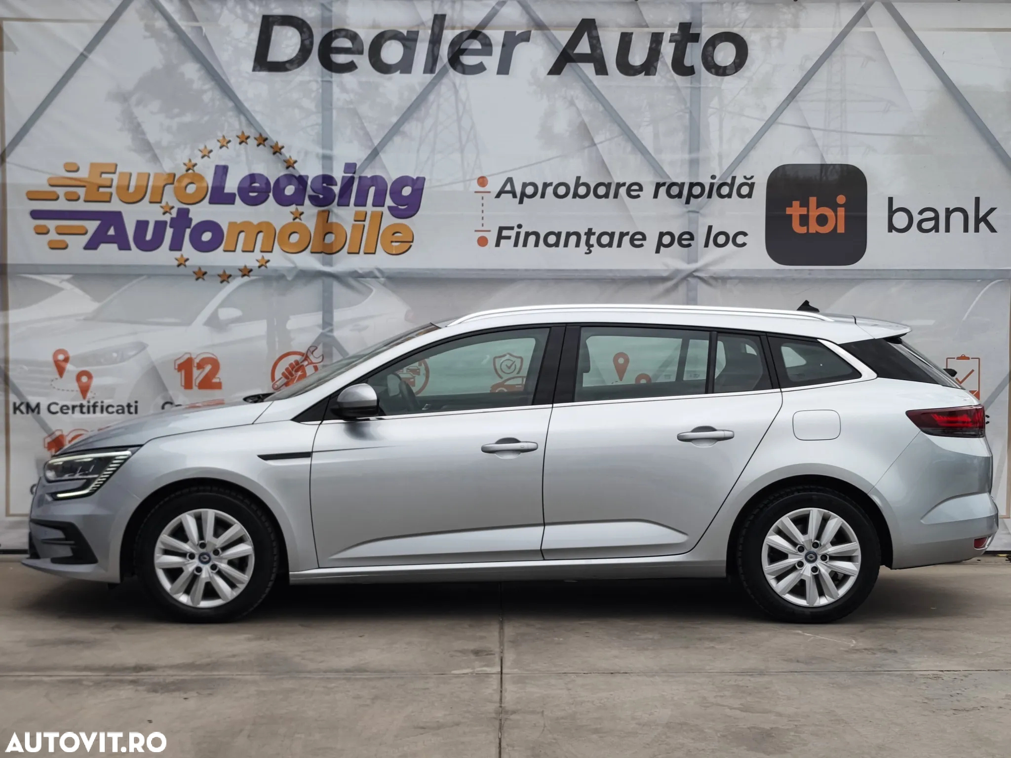 Renault Megane Grandtour E-TECH Plug-in 160 BUSINESS EDITION - 4