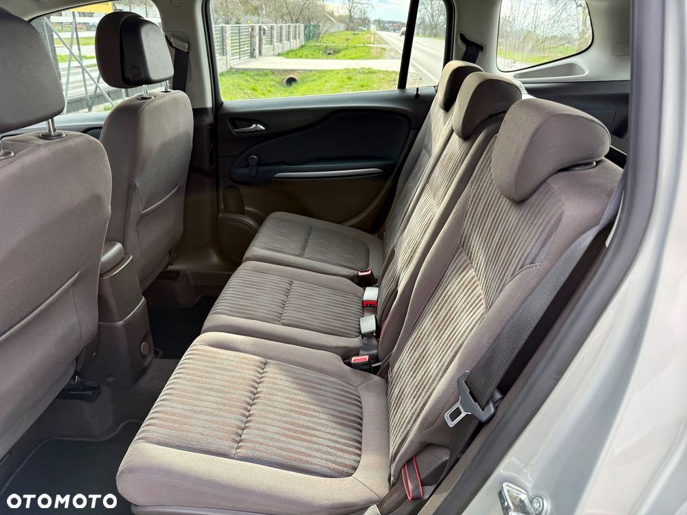 Opel Zafira Tourer 1.4 Turbo Automatik Business Innovation - 18