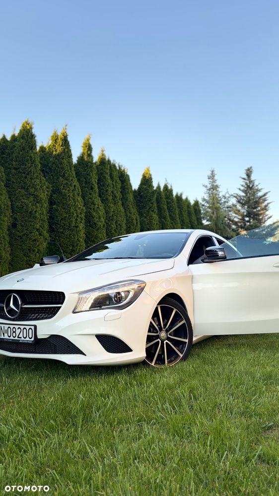 Mercedes-Benz CLA 200 Peak Edition - 3
