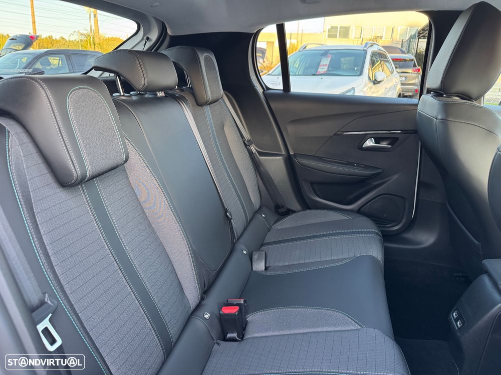 Peugeot 208 1.2 PureTech Allure - 14