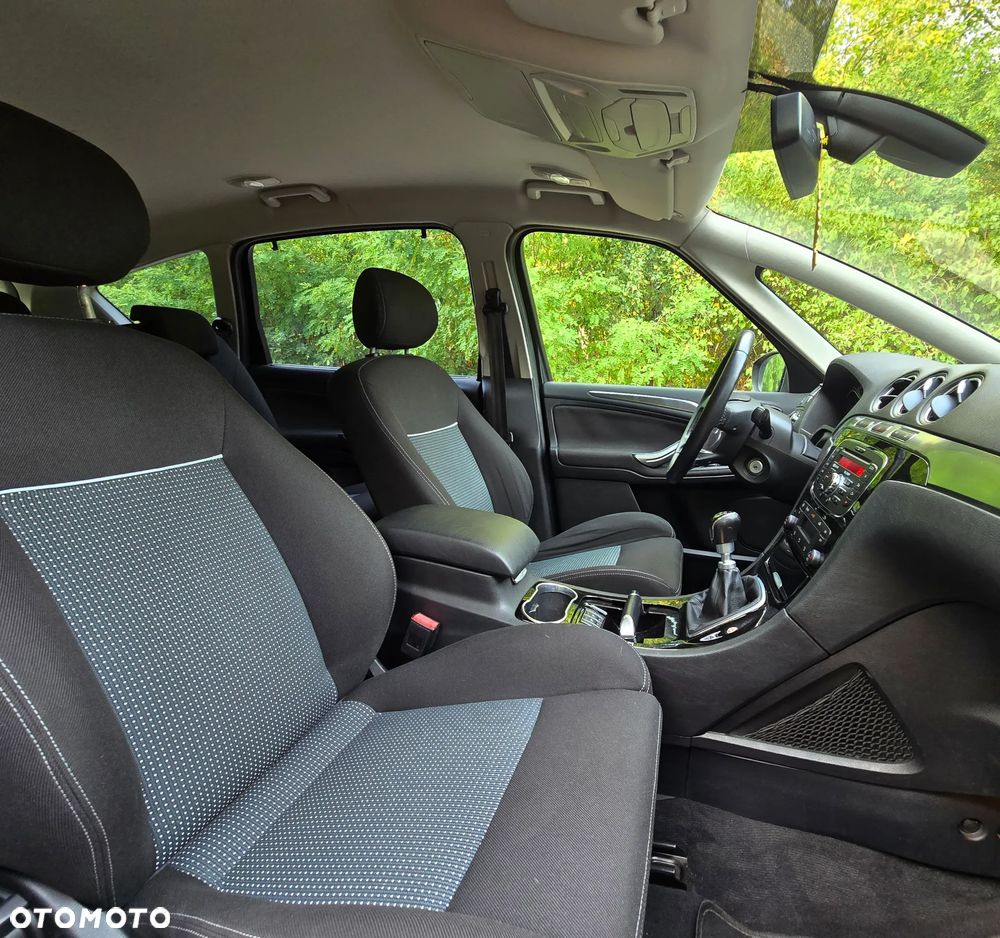 Ford S-Max 2.0 TDCi DPF Business Edition - 17