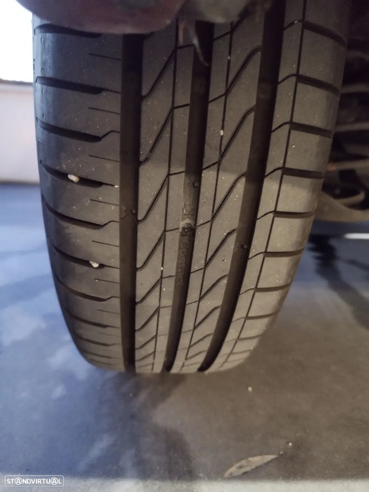 Toyota Yaris 1.5 HSD Comfort+P.Style - 13