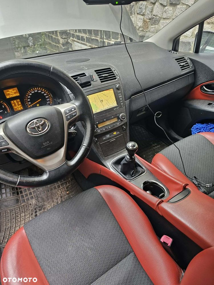 Toyota Avensis 2009 photo 4
