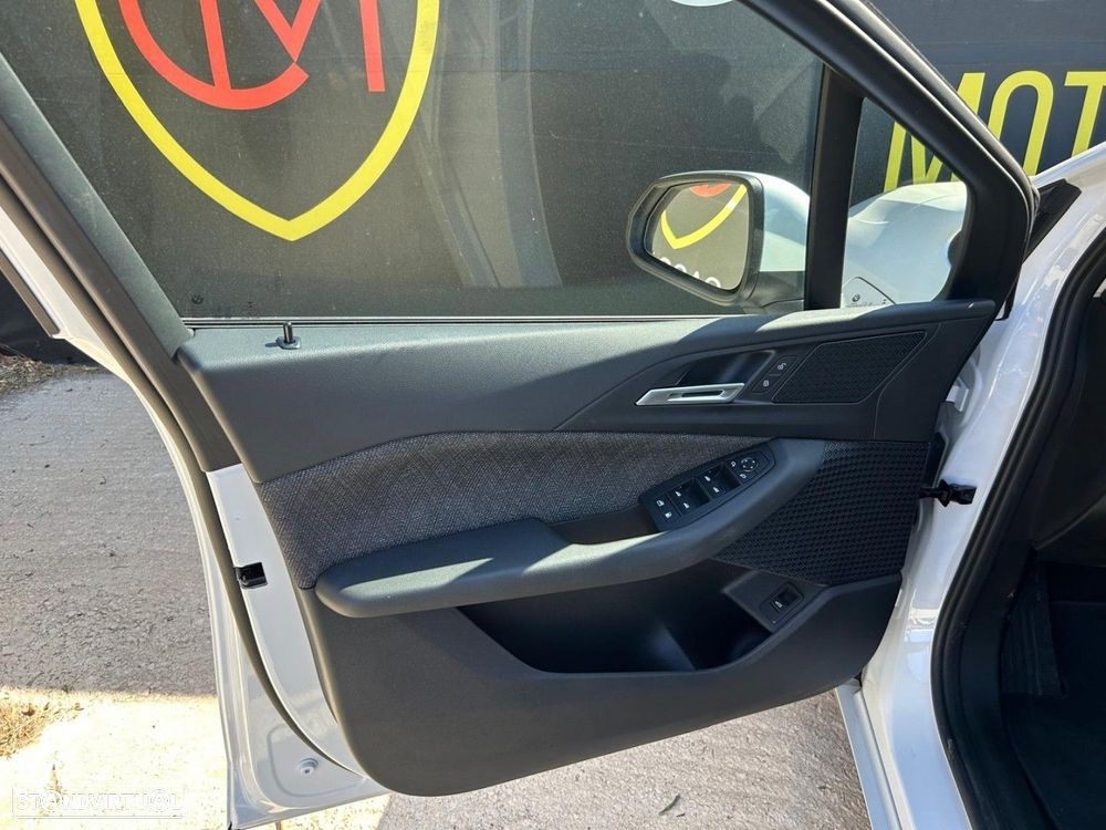 BMW 225xe Active Tourer - 9