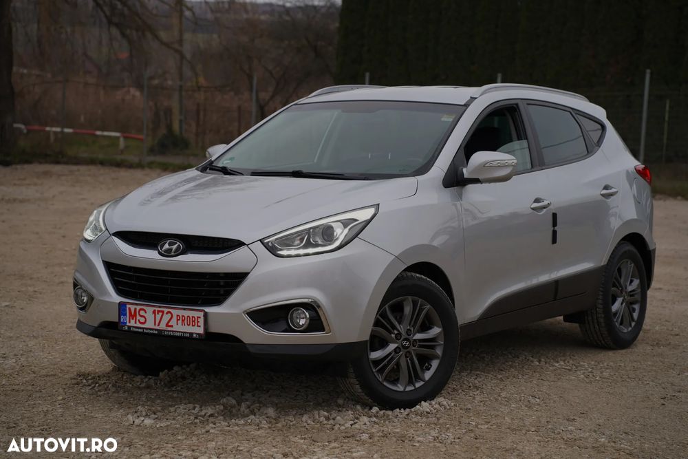 Hyundai ix35 2.0 CRDI 4WD Fifa World Cup Gold Edition - 7