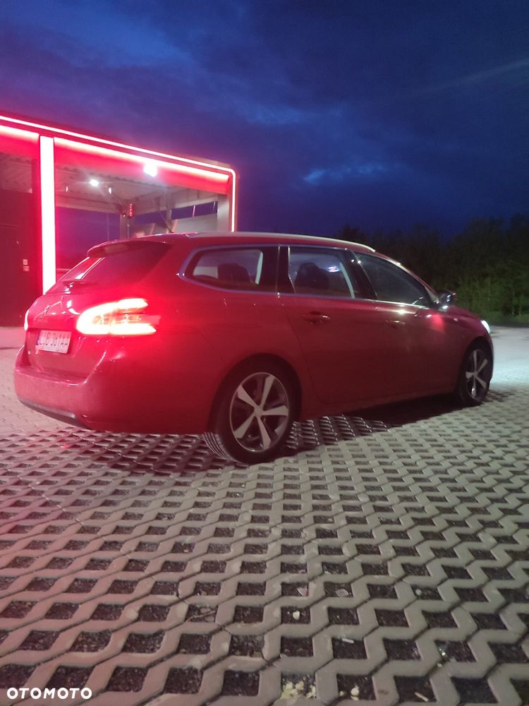 Peugeot 308 1.2 PureTech Allure S&S - 13