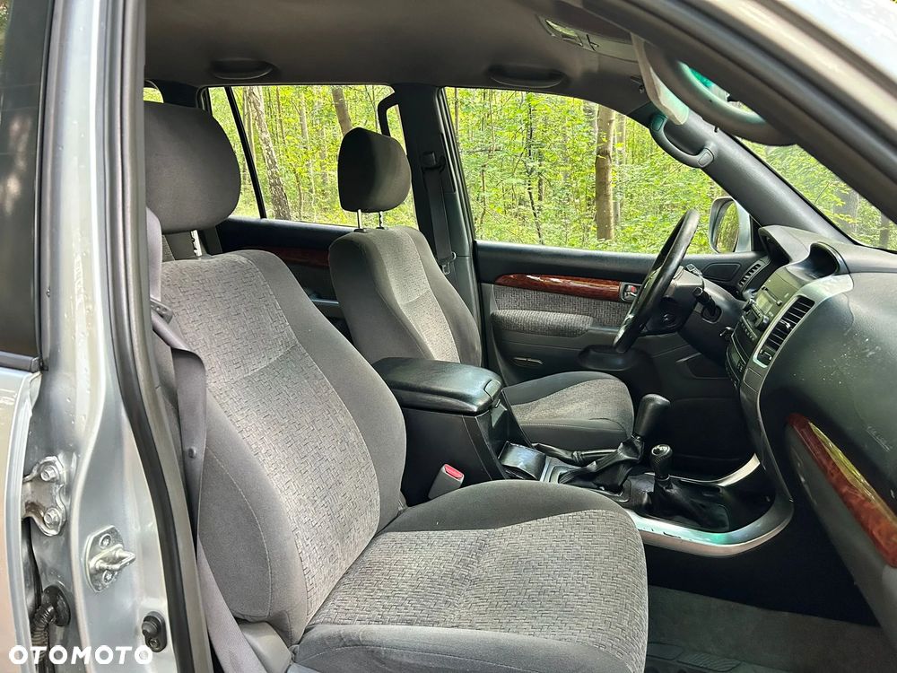 Toyota Land Cruiser 3.0 D Luna Voyage - 5