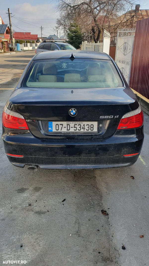 Dezmembrez Bmw seria 5 520 d E60 E61 facelift an 2007 motor 2.0d 163 cp 204D4 M47 aripa spate stanga dreapta galerie evacuare admisie motoras macara geam fata spate injector rampa injectoare rezervor ventilator termocupla modul senzori dezmembrari piese