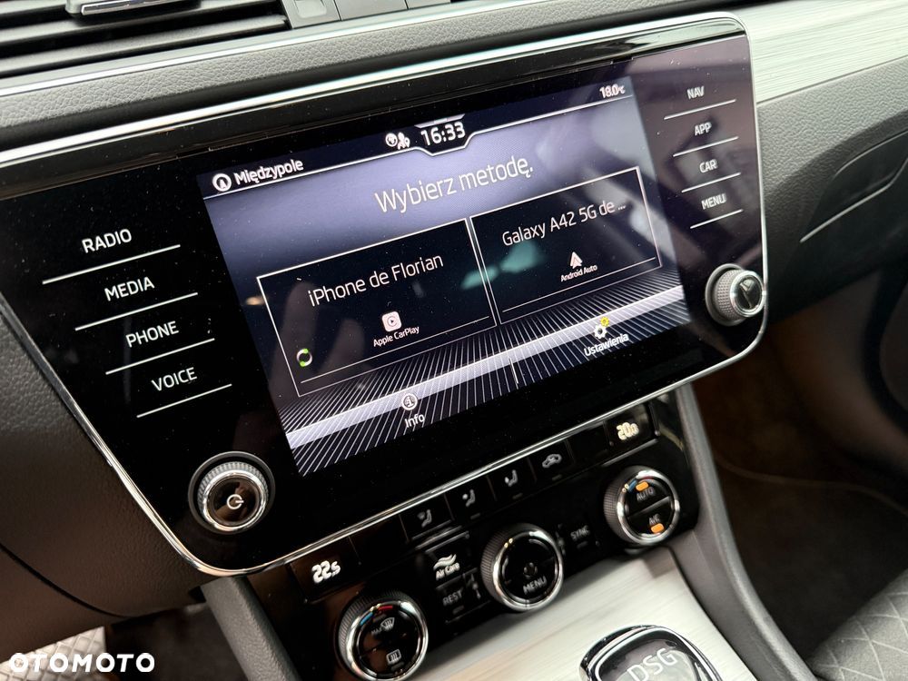 Skoda Superb 2.0 TDI DSG Premium Edition - 37