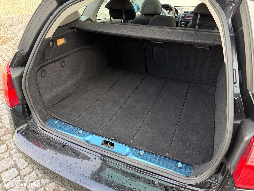 Peugeot 407 SW 1.6 HDi Executive - 16