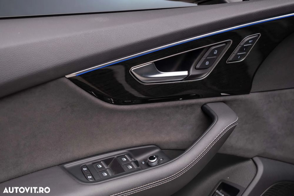 Audi Q7 55 TFSI e quattro Tiptronic PHEV S Line - 21