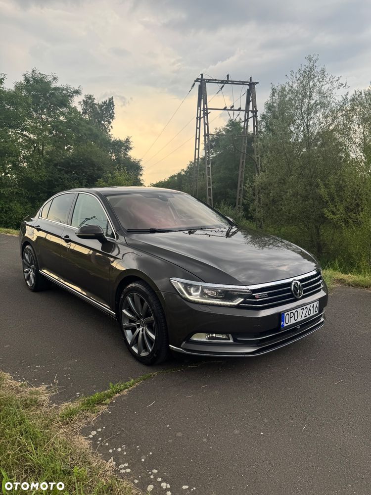 Volkswagen Passat - 2