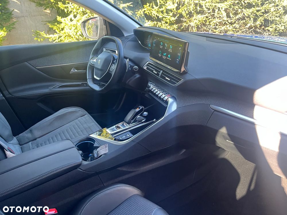 Peugeot 3008 225 e-EAT8 Allure - 7