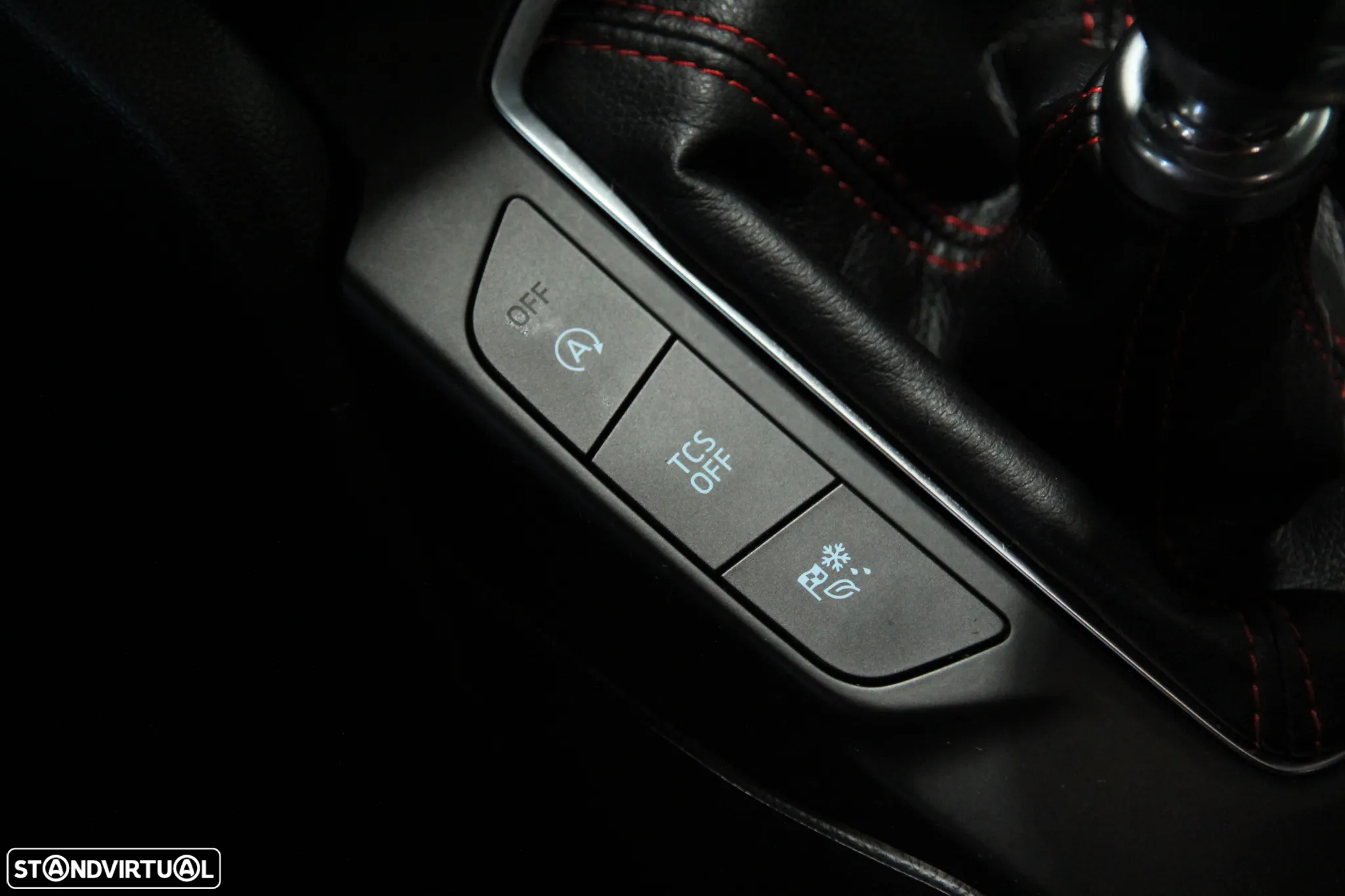 Ford Focus 1.0 EcoBoost MHEV ST-Line - 14