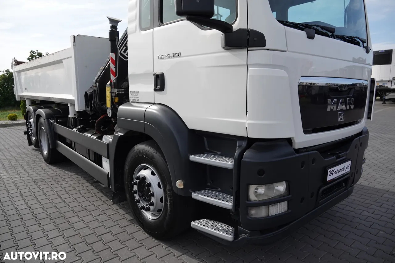 MAN TGS 26.360 / 6X2 / BASCULĂ + HDS FASSI F155A / CAPACITATE DE RIDICARE 6 160 KG / BORDMATIC / AXĂ RIDICATĂ / EURO 5 - 13