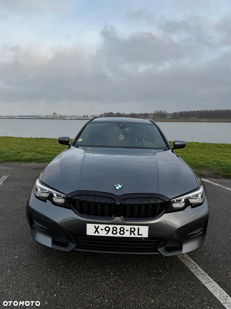 BMW Seria 3 320d Edition M Sport Shadow - 2