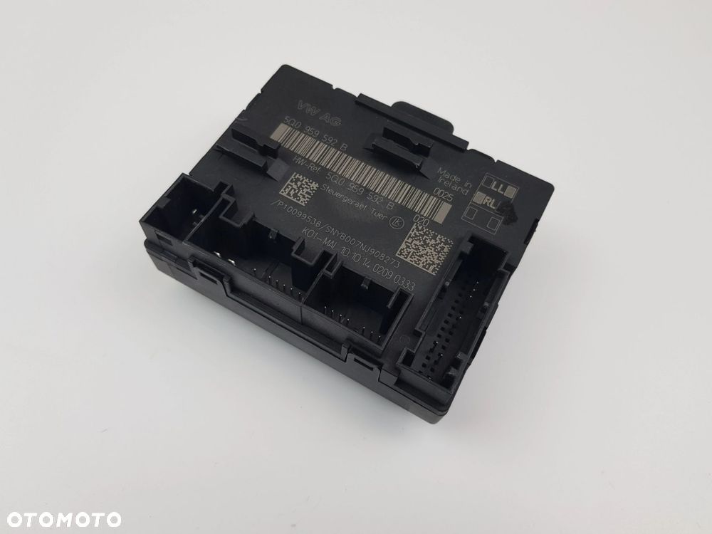 Sterownik Moduł drzwi Prawy Przód Audi A3 S3 8V 5Q0959592B - 2