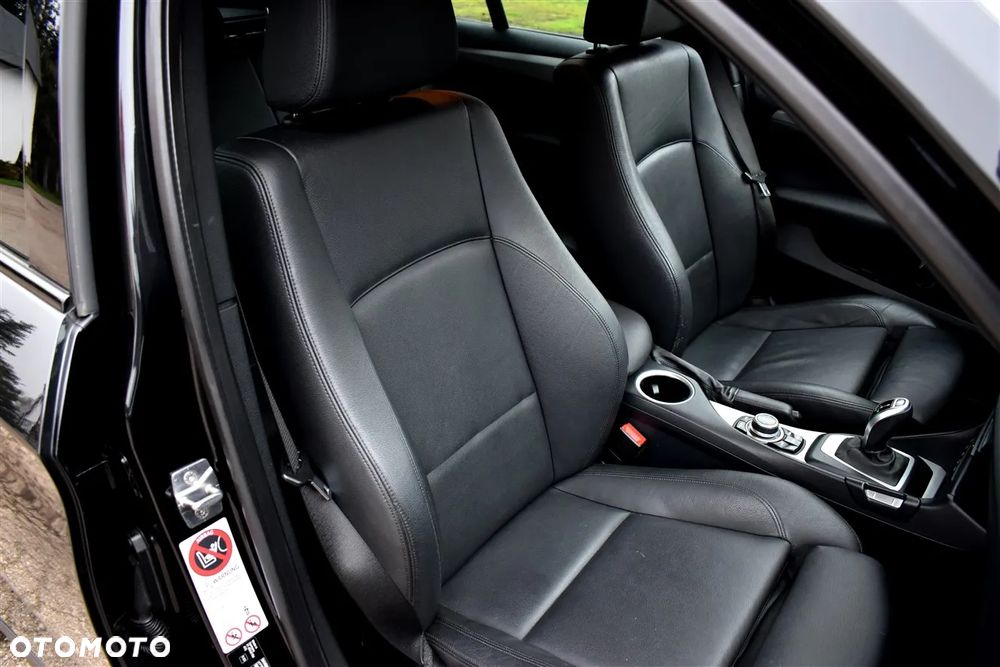 BMW X1 xDrive18d xLine - 23