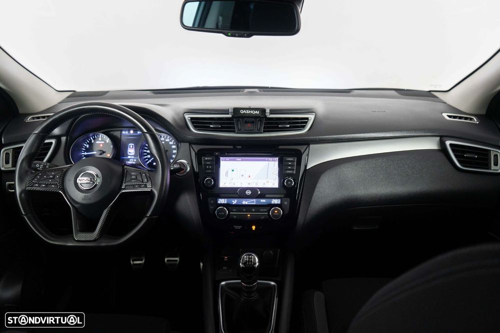 Nissan Qashqai 1.3 DIG-T N-Connecta J18 - 21