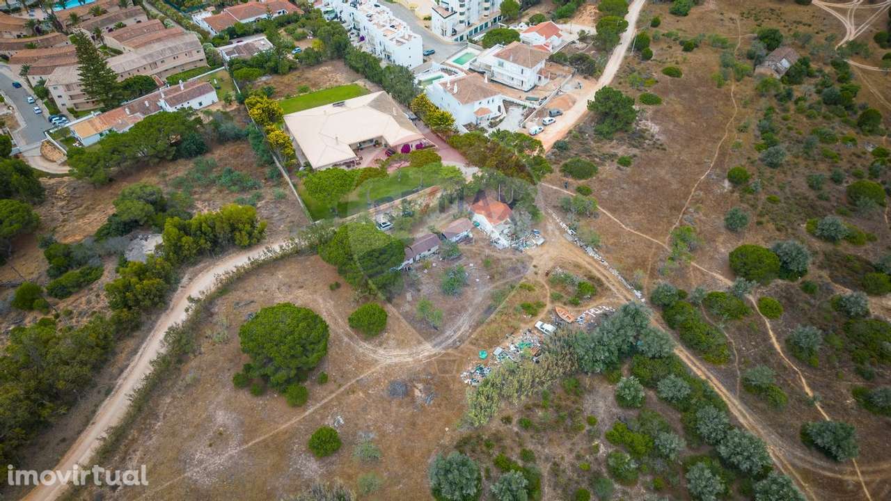 Moradia T1 para venda - Grande imagem: 2/5