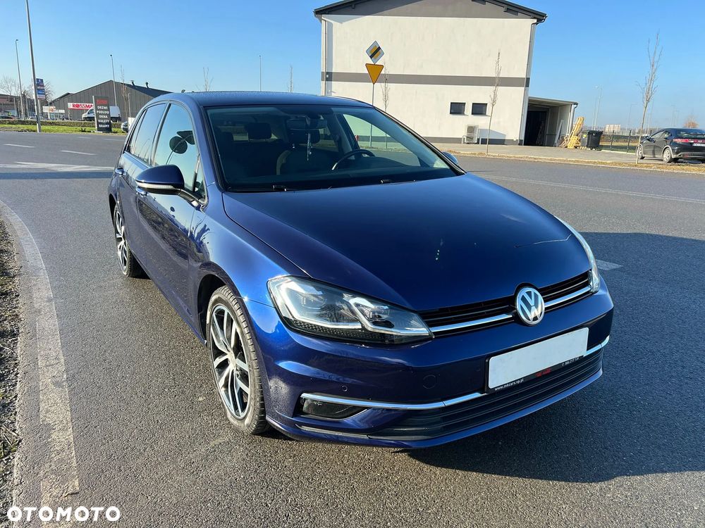 Volkswagen Golf - 11