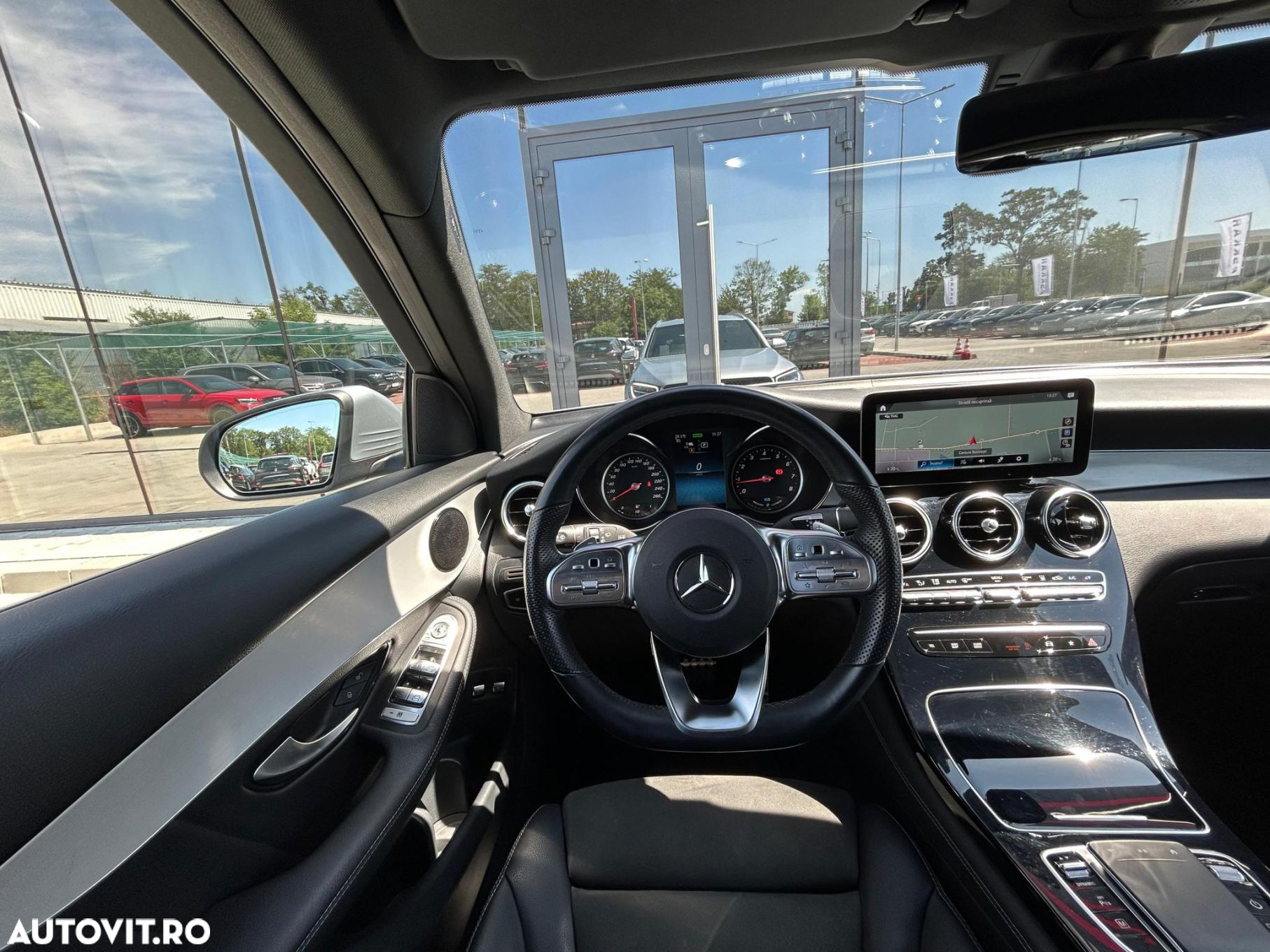 Mercedes-Benz GLC 300 e 4Matic 9G-TRONIC AMG Line - 10
