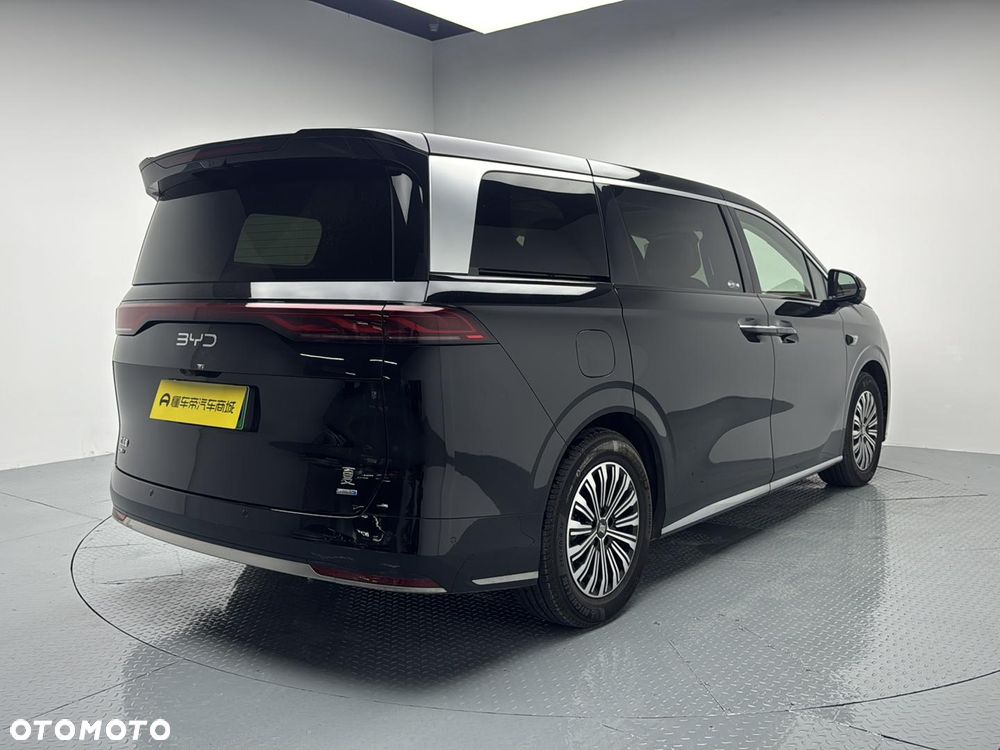 BYD Xia - 8