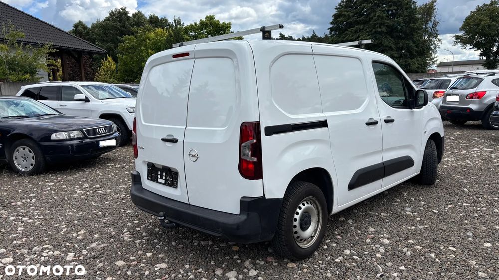 Opel COMBO - 12