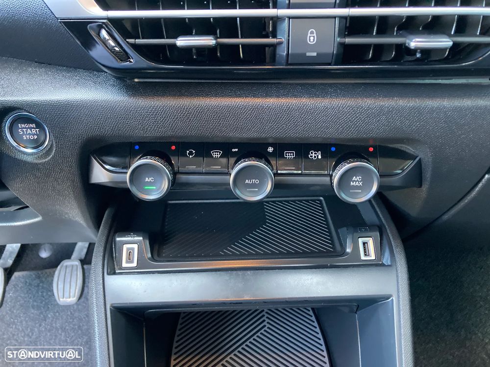 Citroën C4 1.2 PureTech Max - 25