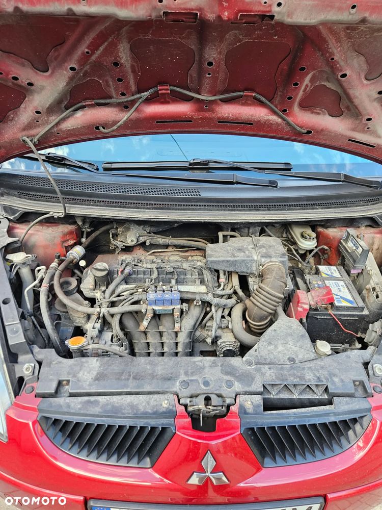 Mitsubishi Colt - 16