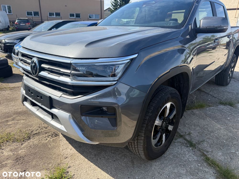 Volkswagen Amarok - 11