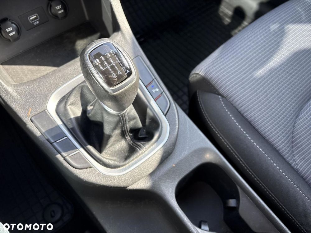 Hyundai i30 1.5 DPI Modern - 15
