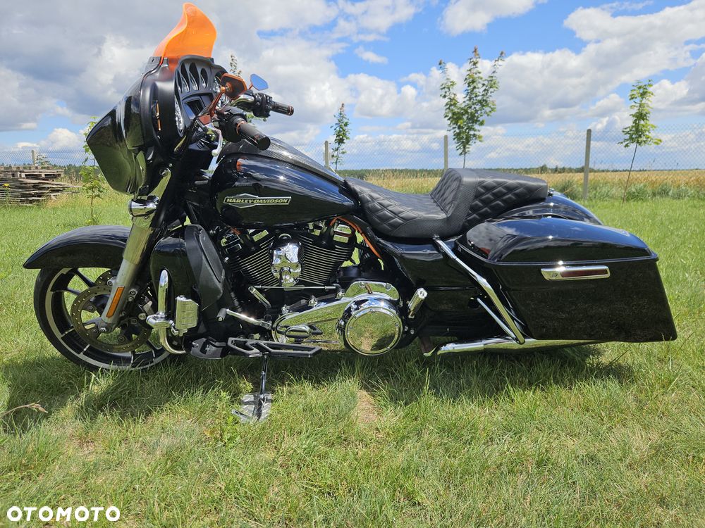 Harley-Davidson Touring Street Glide - 14