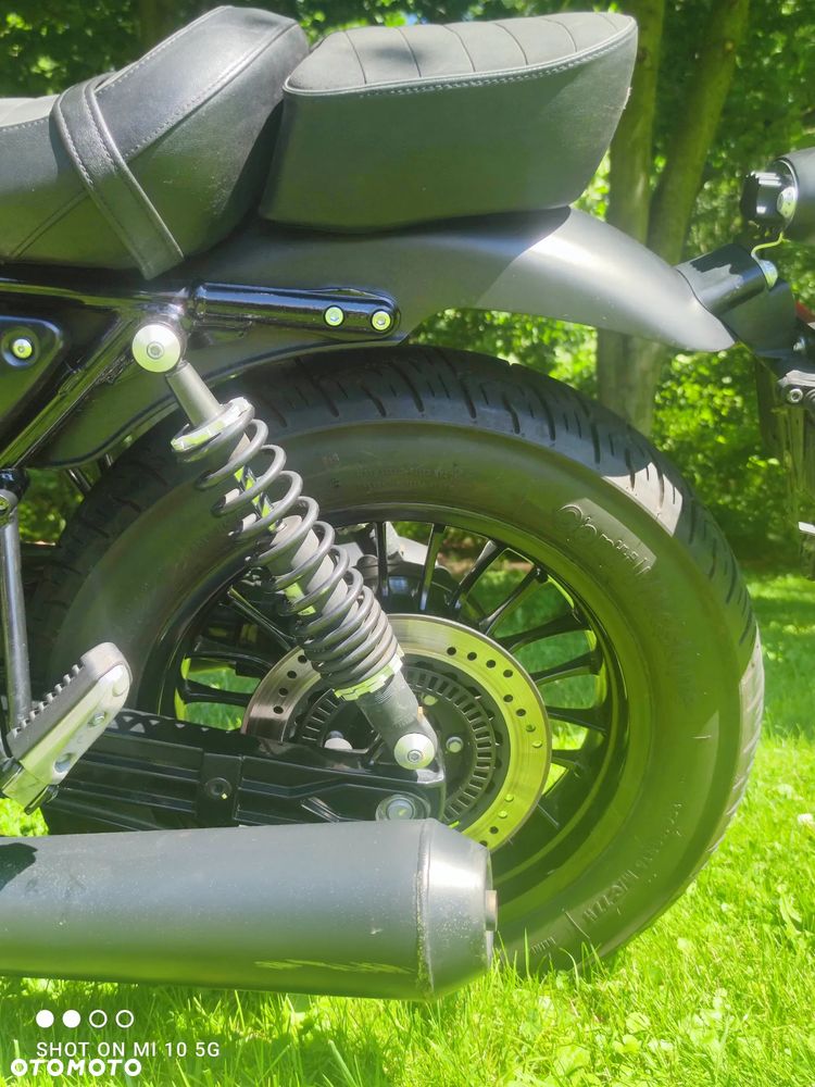 Moto Guzzi V9 - 3
