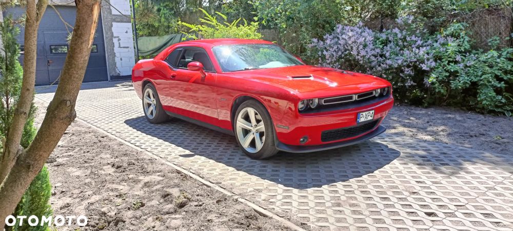Dodge Challenger - 10