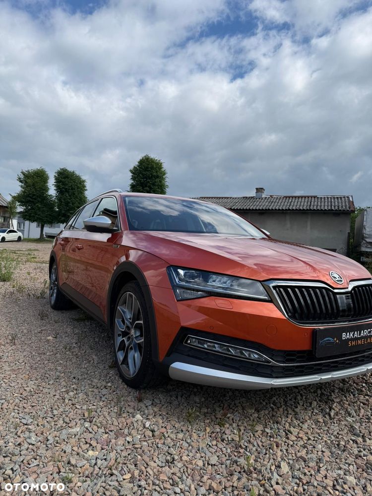 Skoda Superb 2.0 TDI SCR 4x4 Scout DSG - 2