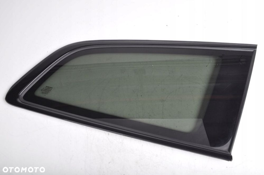 VOLVO V60 II SZYBA KAROSERYJNA PRAWA TYLNA - 1
