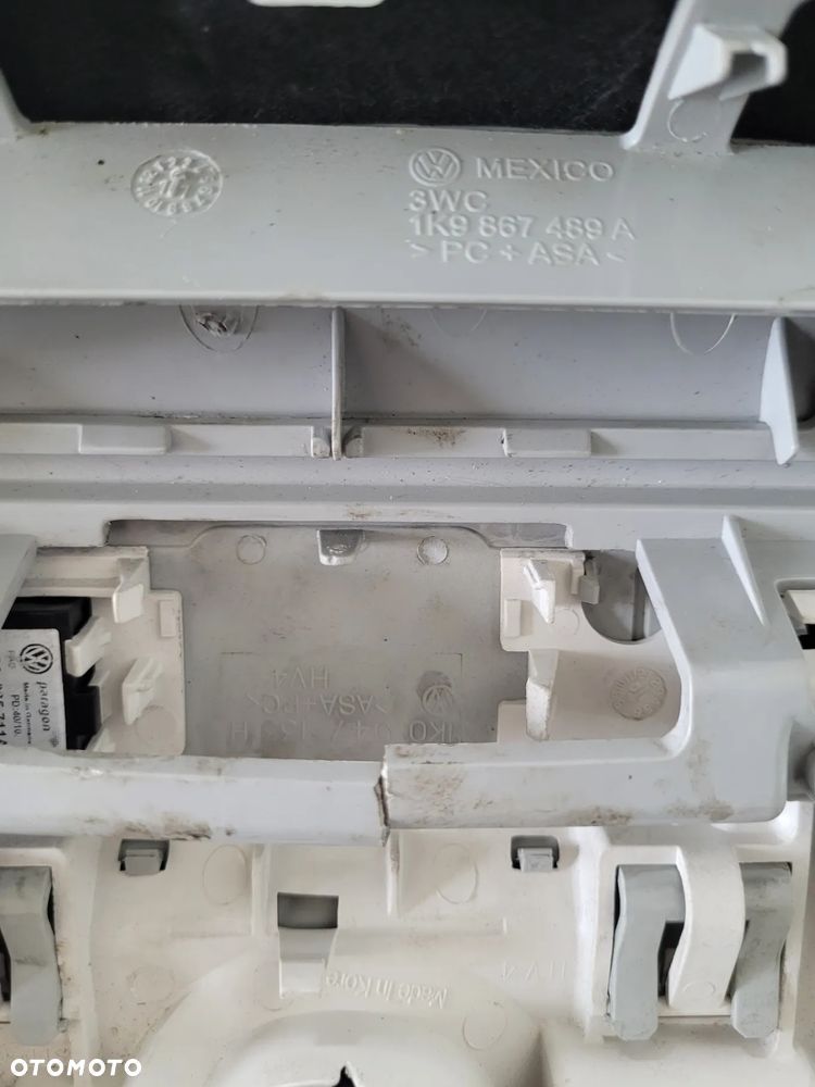 VW Golf VI Lampka Podsufitki Oświetlenie 1K9867489A - 8