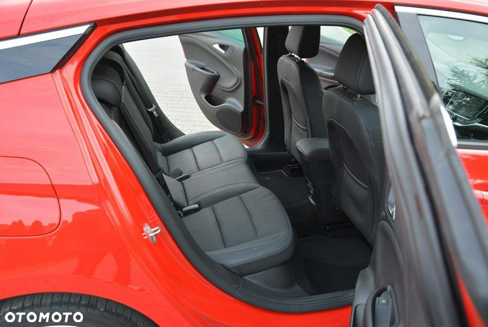 Opel Astra 1.4 Turbo Innovation - 15