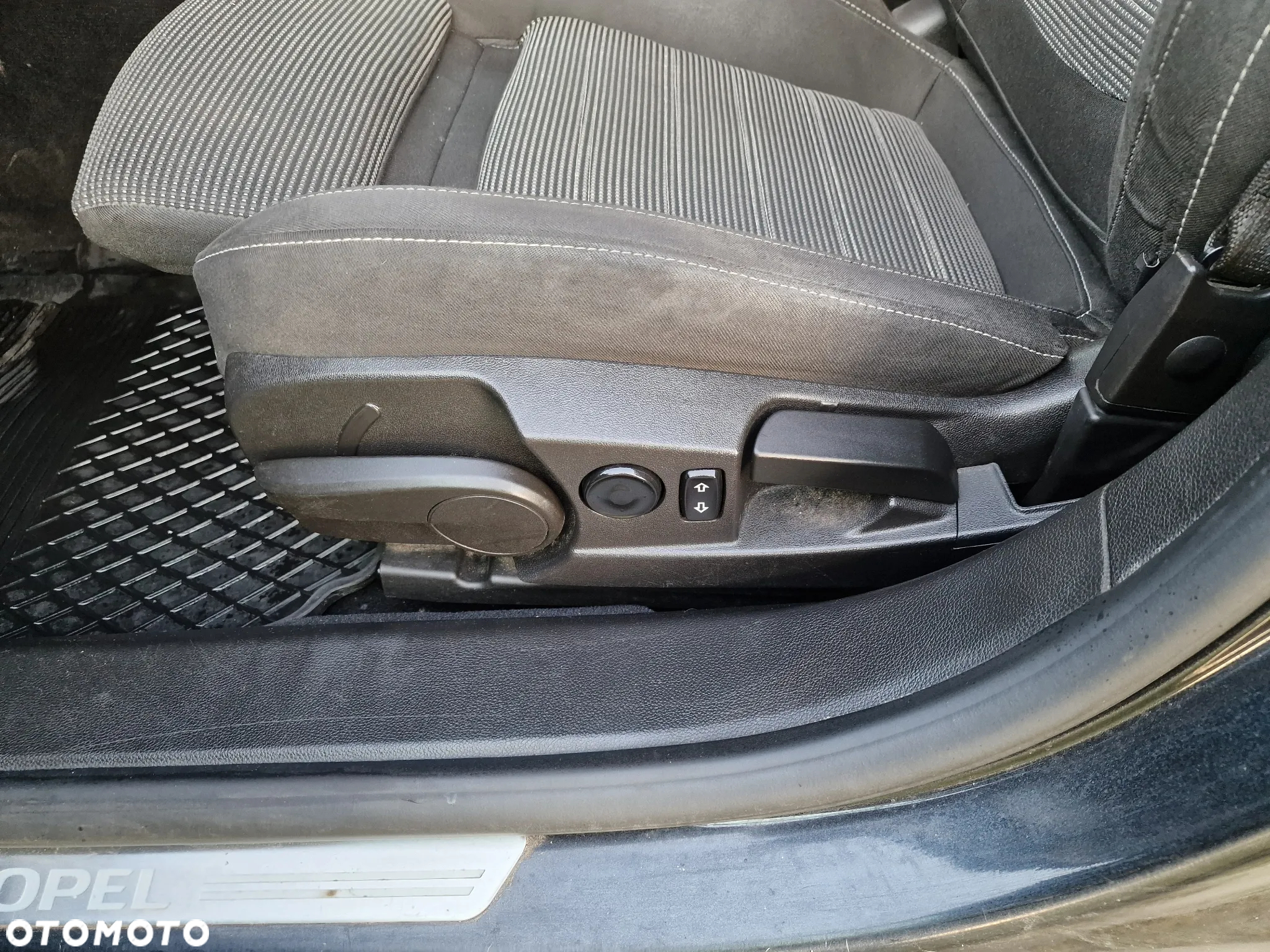 Opel Insignia 2.0 CDTI ecoFLEX Start/Stop Sport - 10